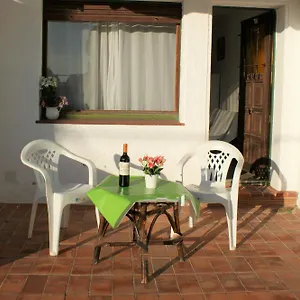 https://apartamento-canyelles-petites-roses.catalonia-hotels.com